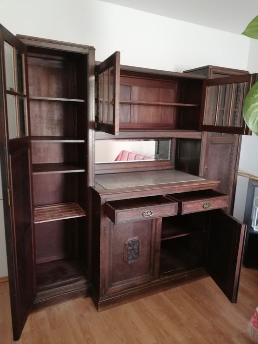 Bibliotecă din lemn masiv