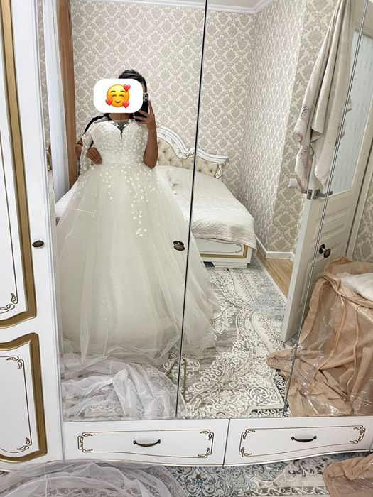 Свадебное платье