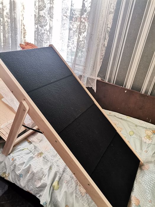 Дървена кучешка стълба за вътрешна и външна употреба