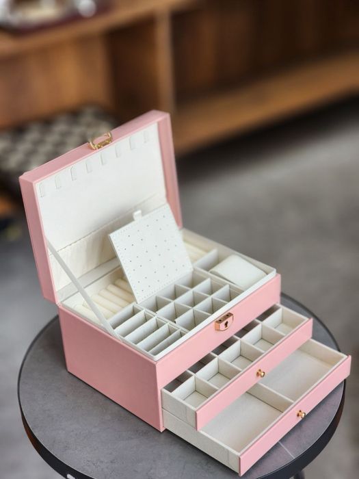 Шкатулка для украшений с двумя выдвижными ящиками