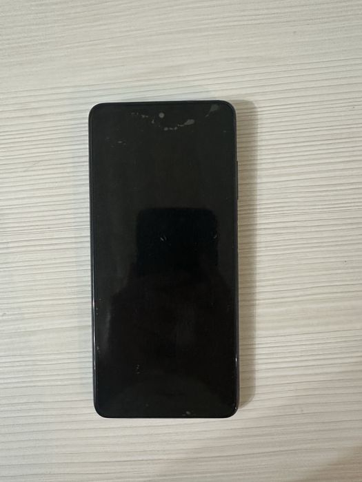 POCO X3 NFC телефон продаю