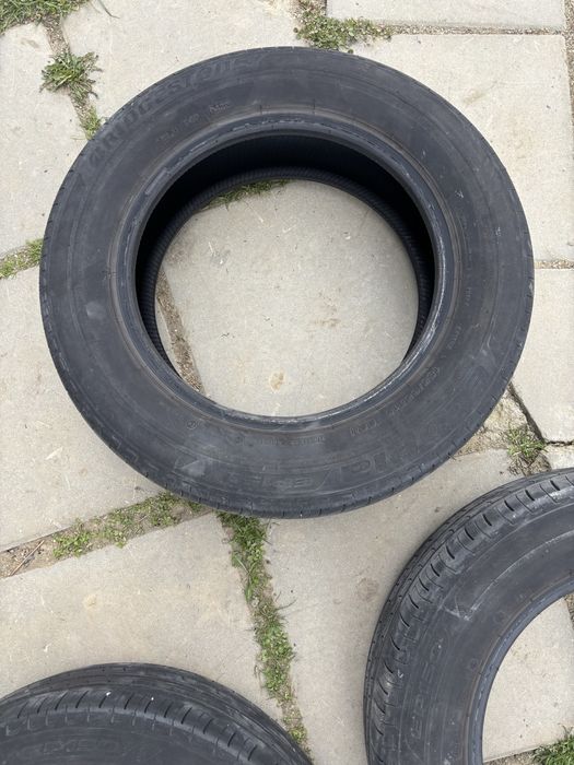 Vand cauciucuri vara Bridgeston R15