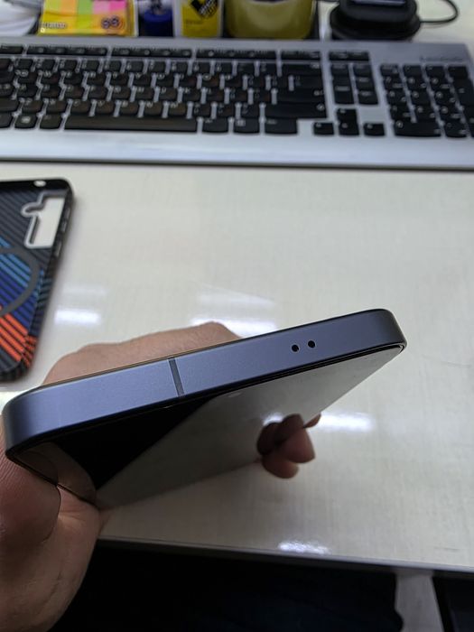 Samsung s25 12/128GB kelishamiz