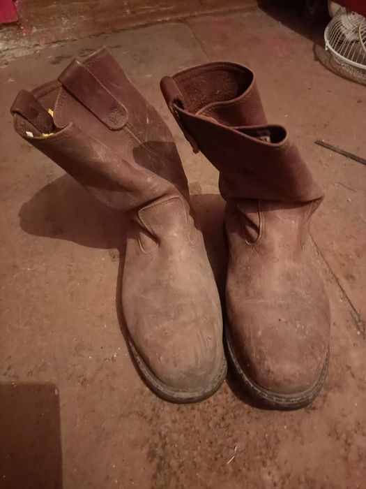 Продам Американский ковбойские  сапоги