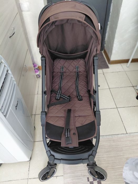 Коляска прогулочная