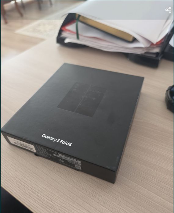 Samsung z fold 5 12+512