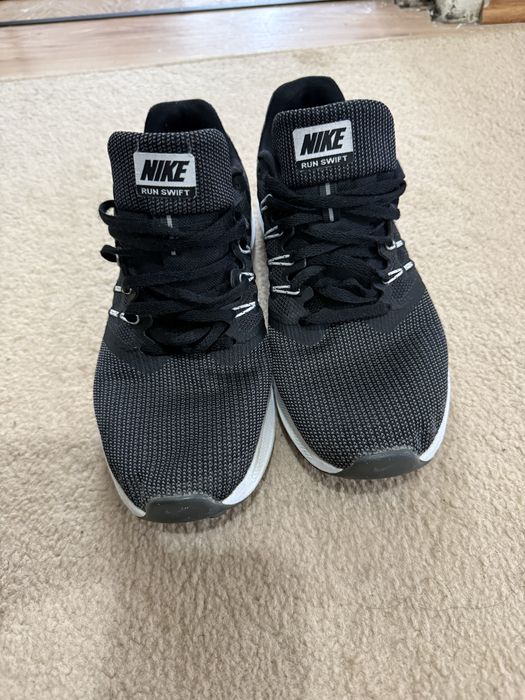 Adidasi nike in stare foarte buma