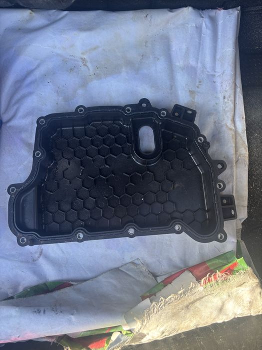 Крышка коробки cruze