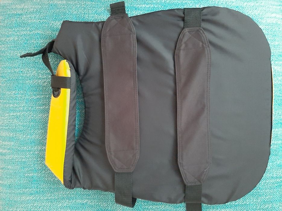 Vând vesta de salvare, înot, pentru caini, DFD EzyDog, Galben, XL