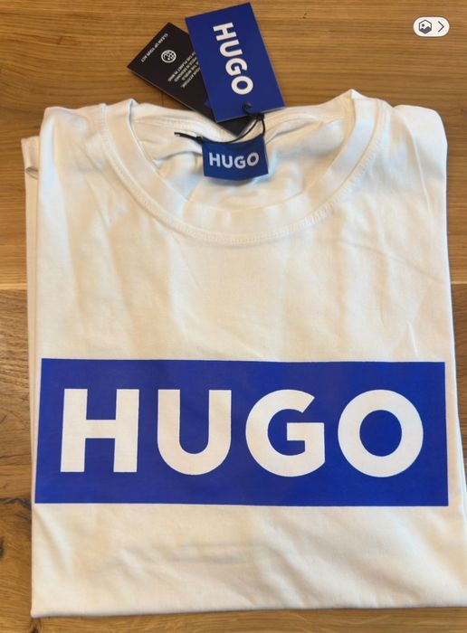 HUGO Boss тениска размер L бяла със синьо