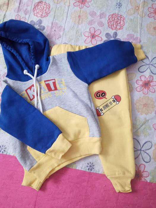 Спортивный костюм