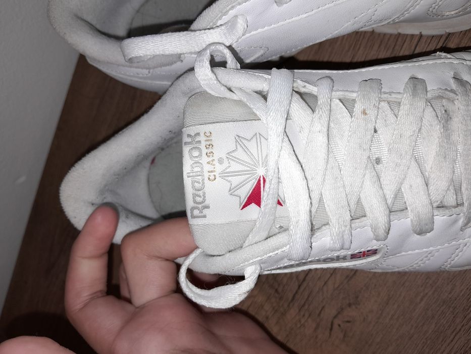 Vând 2 perechi adidasi femei Reebok mărimea 38