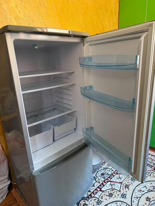 Холодильник продам
