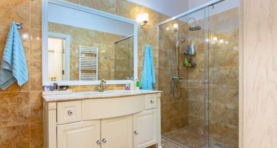 Дава се под наем Тристаен апартамент в Бургас, Зорница - 122 кв.м за 561 € - Снимка #6