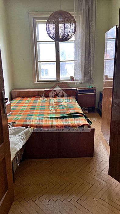 Продава се Двустаен апартамент в Асеновград - 67 кв.м за 404 €/кв.м - Снимка #1