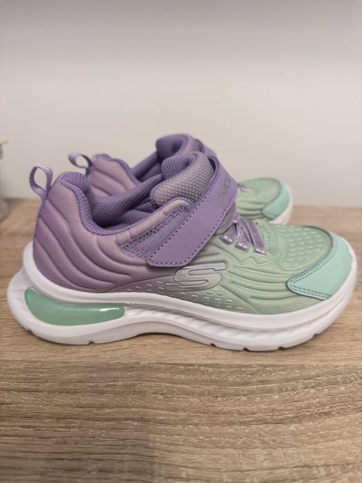 Adidasi Skechers nr 30