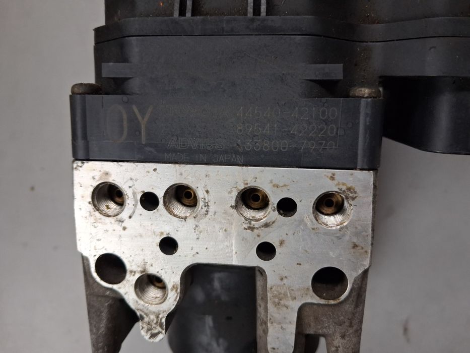 ABS блок Toyota Rav 4 2.2d4d