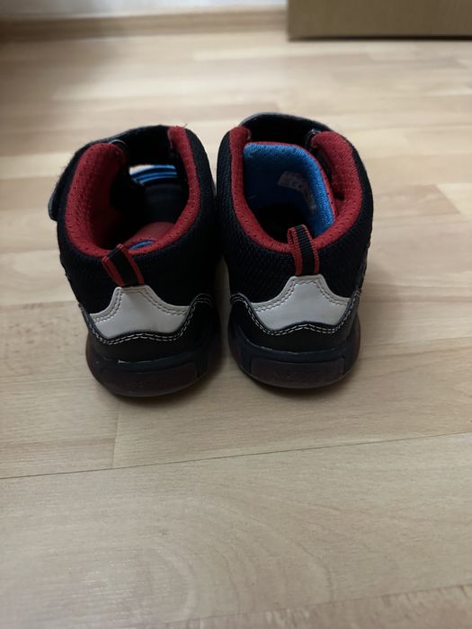 Полуботинки Geox