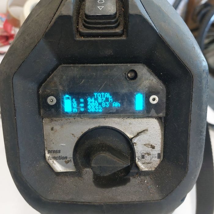 Акумулаторна хидравлична помпа Klauke AHP700L