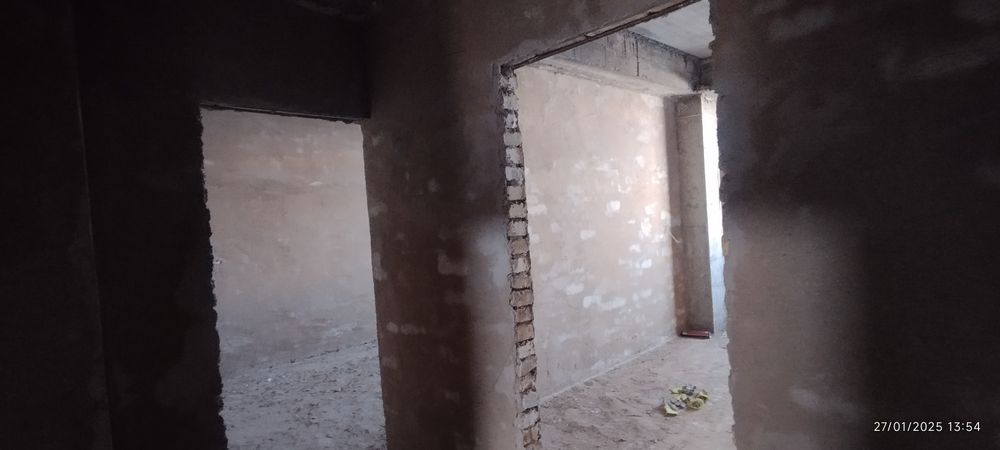 Buxoro shaharda 2 xonalik uy sotiladi