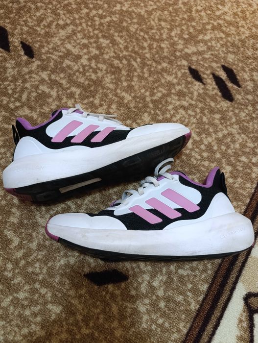 Маратонки Adidas