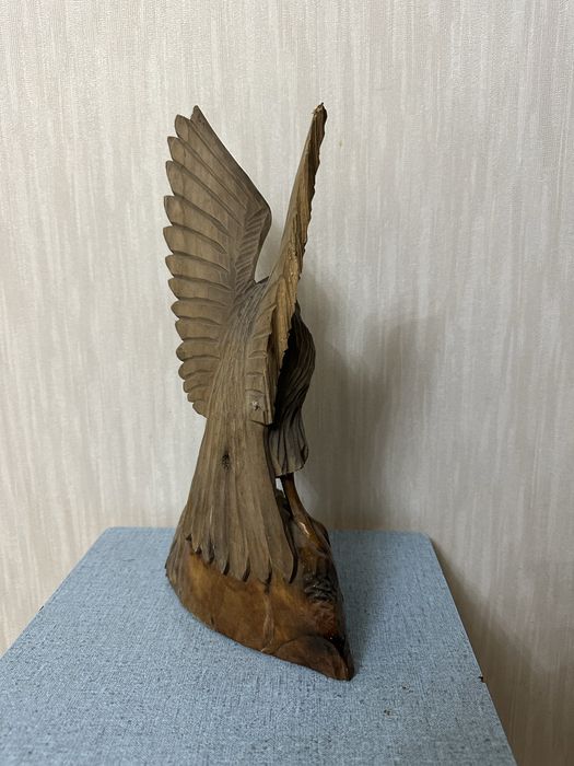 Продам орла советский из дерева