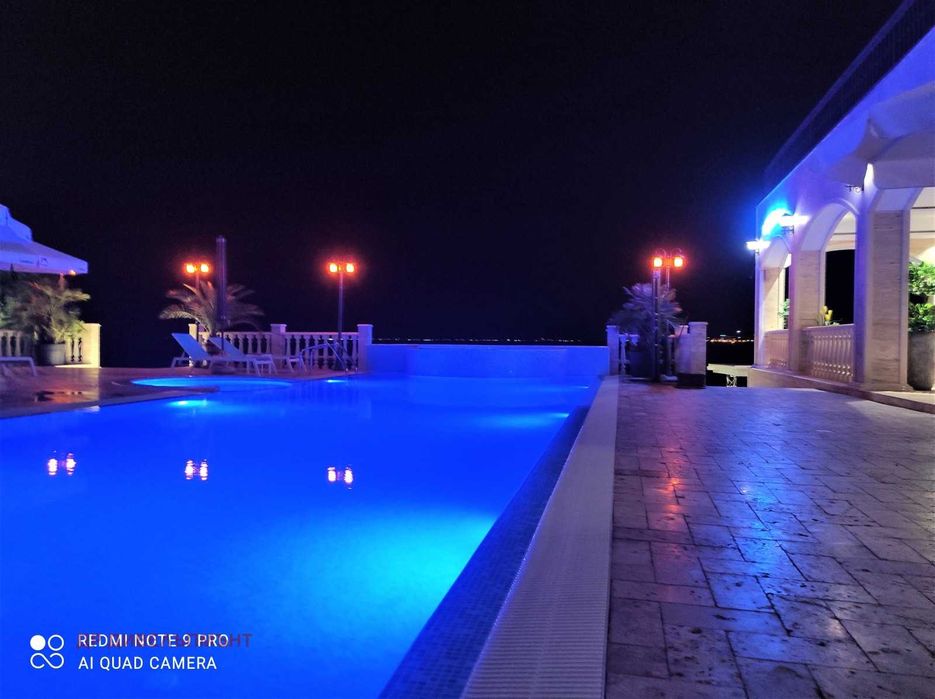 ТОП ЛОКАЦИЯ |до плажа, страхотен басейн, двустаен с две бани,РИЧ