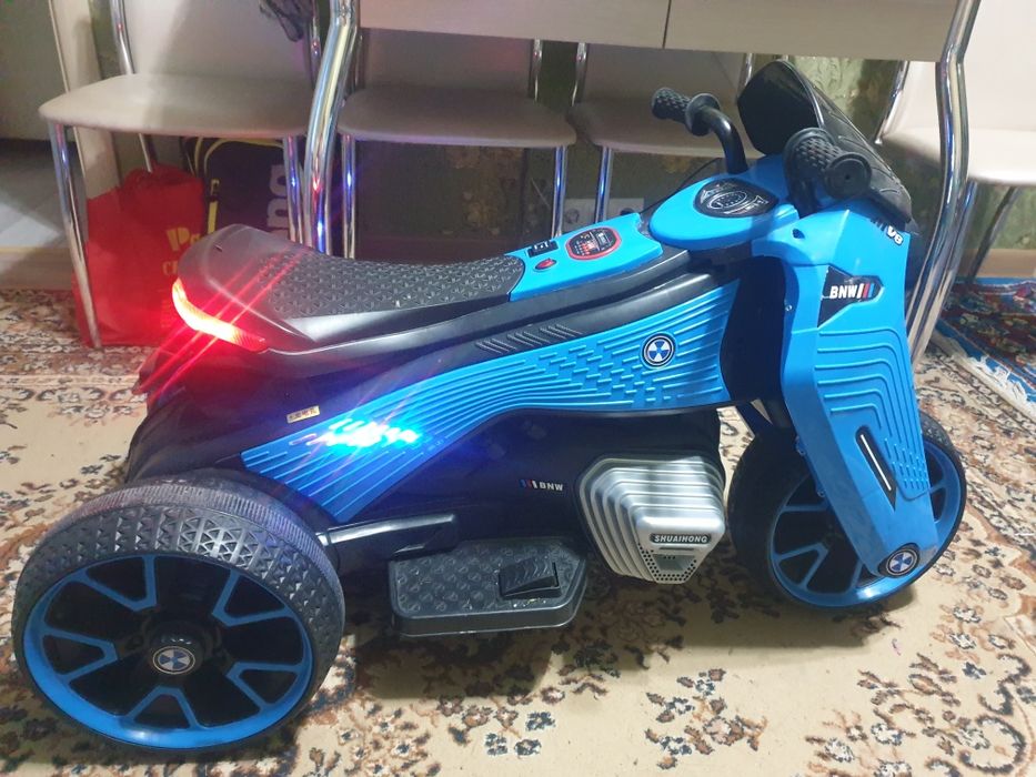 Продам электромобиль