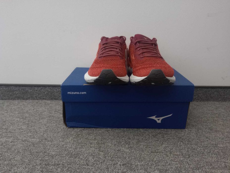 Mizuno Обувки за бягане Mizuno Wave Skyrise 2, 36.5 EU