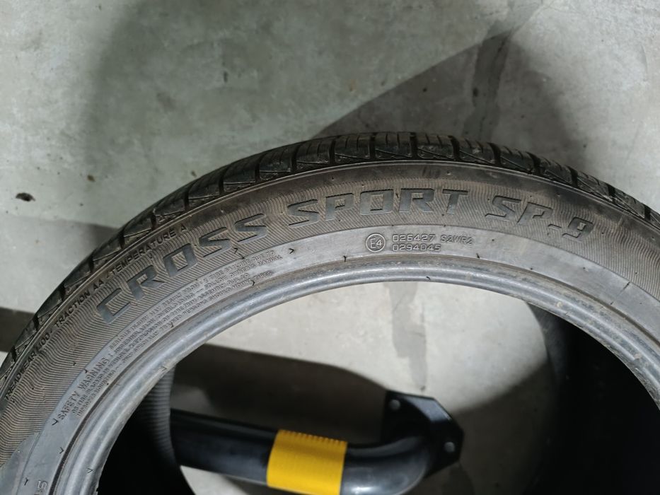 Продам резину 295 40 R21