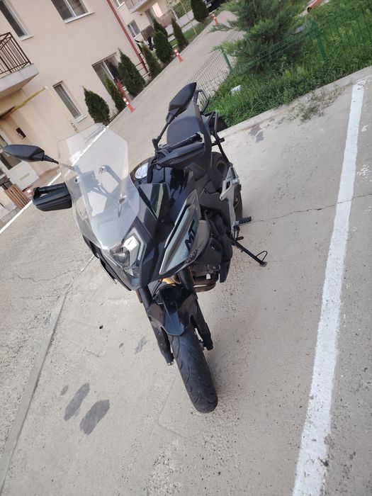 CF MOTO  700 MT.