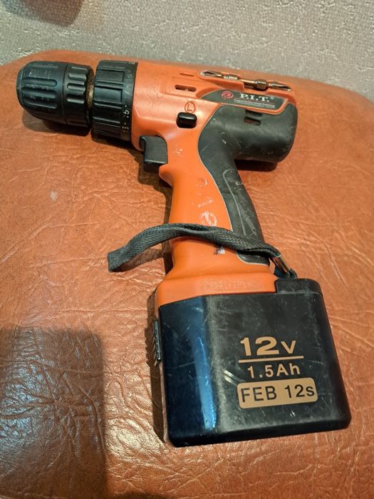 Шуруповерт аккамуляторный"Пит"