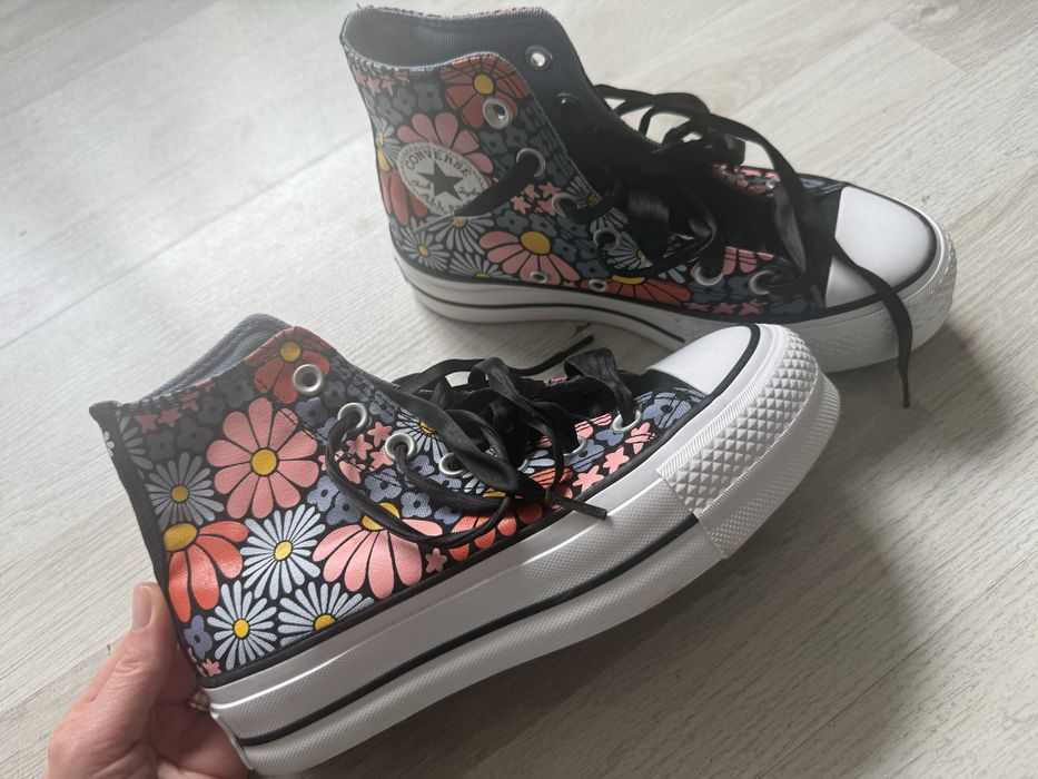 Converse lift platform floral hightop