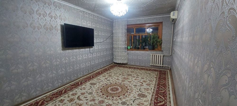 Самалда 2 бөлмелі пәтер сатылады.