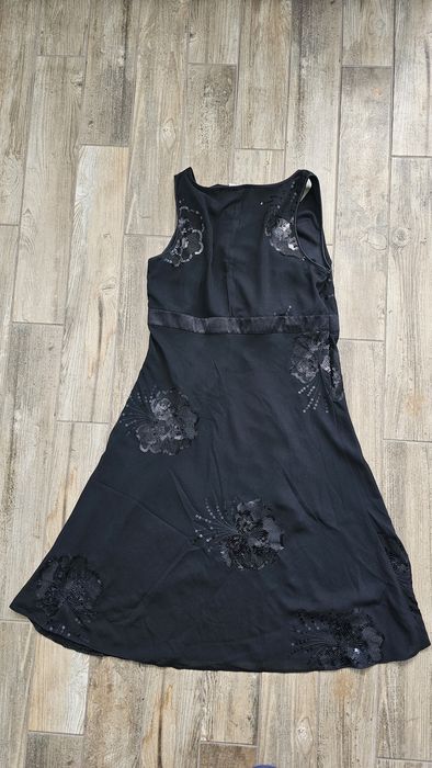 Официална черна рокля с цветя от пайети, черно сако, Kensol, р-р 48