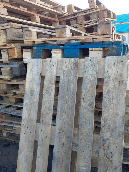 Продам поддон в достаточном количестве