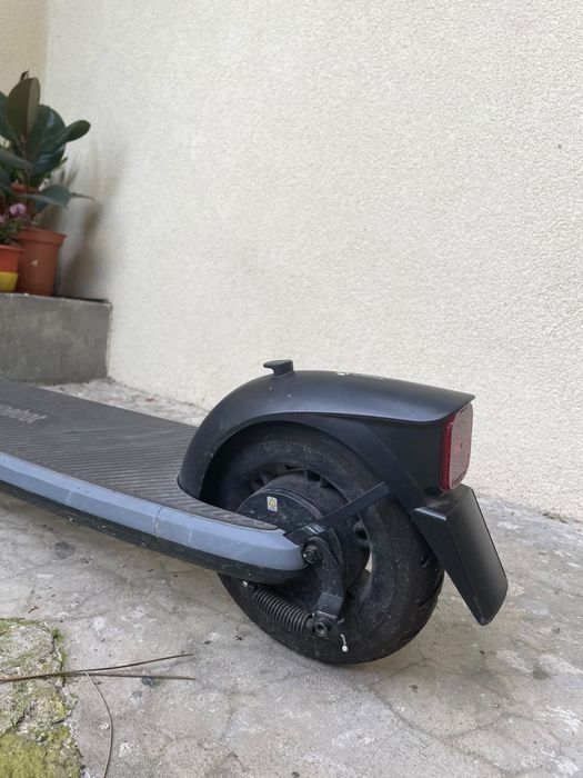 Trotineta electrica ninebot E25