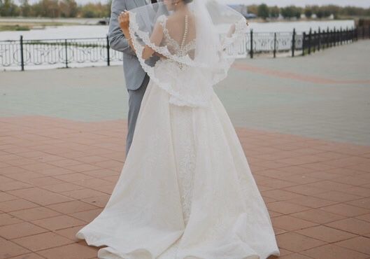 Свадебное платье