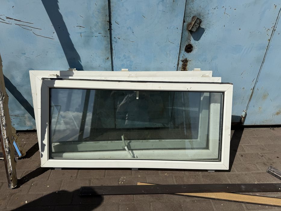 Продам 4 окна тройной стекло