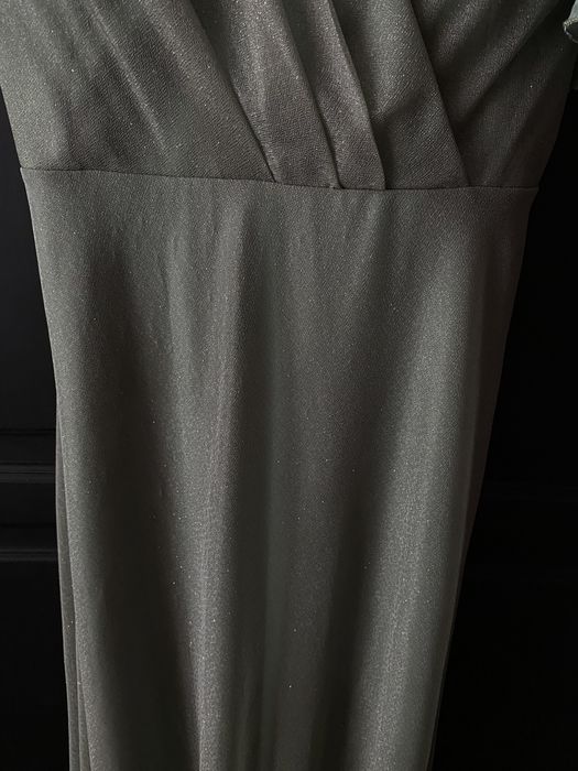 Официална дълга рокля цвят шам фъстък