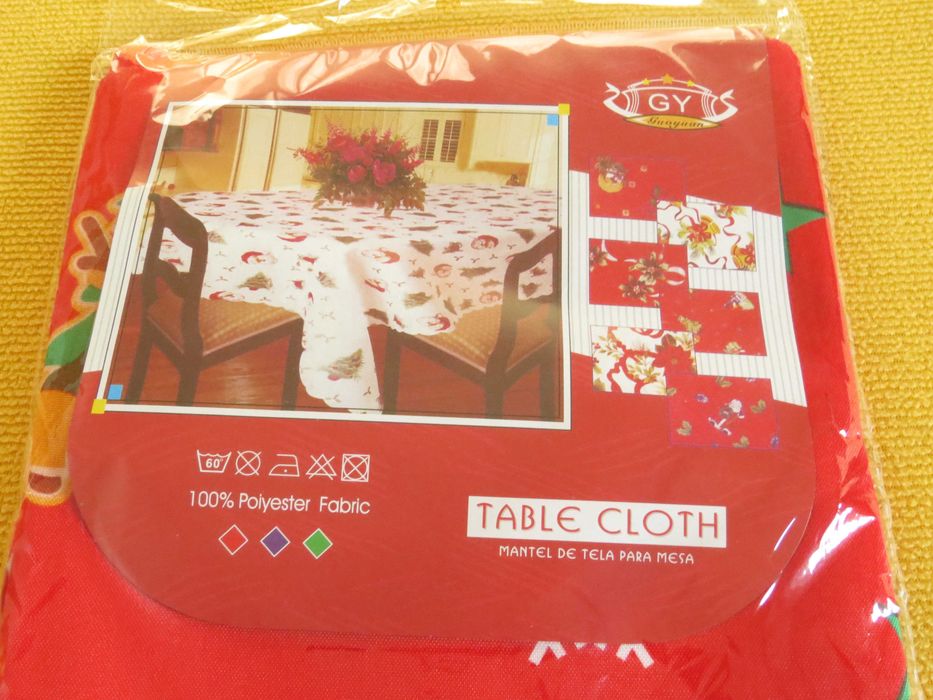 Fata de masa model de Craciun, 120 x 150 cm - Produs NOU