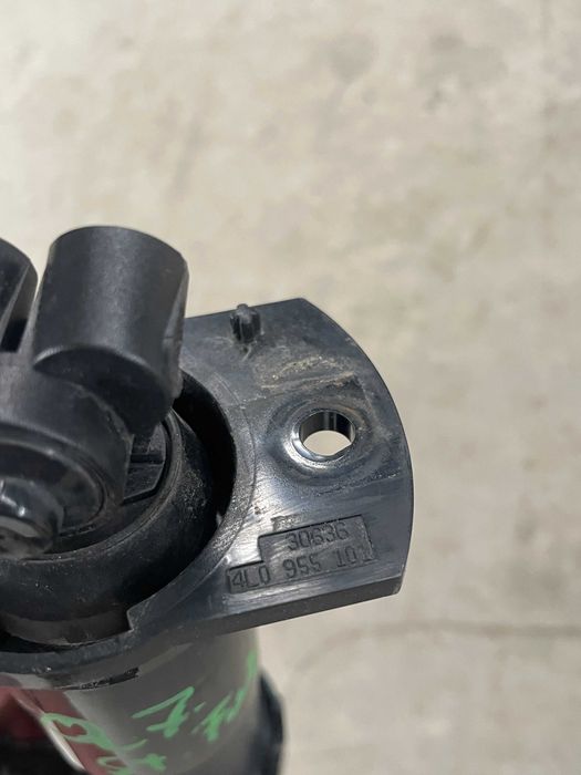 Spalator far stanga Audi Q7 4L cod 4L0955101