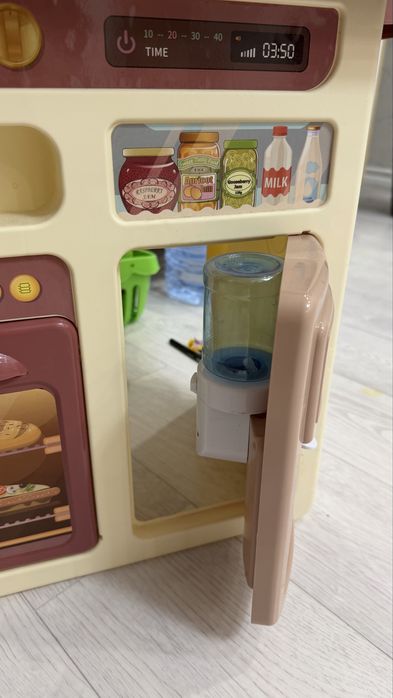 Продам детскую кухню