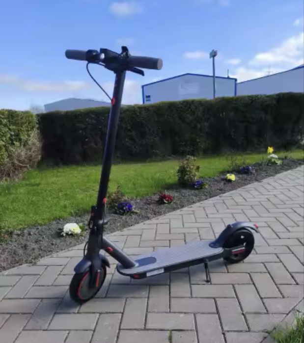 Trotinetă electrică  noua– stare bună, gata de utilizare