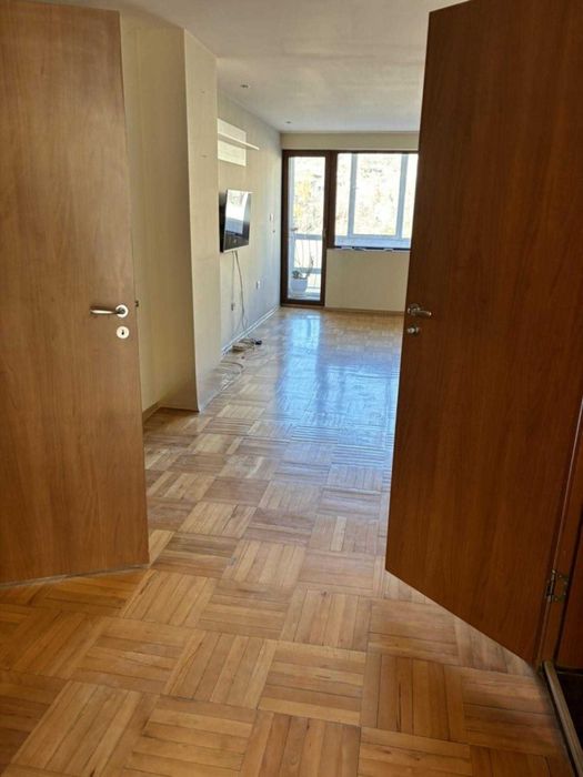 Продава се Тристаен апартамент в Пловдив, Младежки Хълм - 117 кв.м за 1047 €/кв.м - Снимка #5