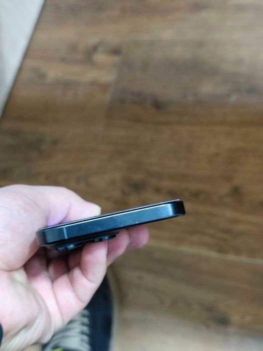 iphone 16 pro max , 94%