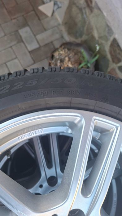 4 jante cu anvelope de iarnă Pirelli Cinturato – DOT 2023 – stare buna