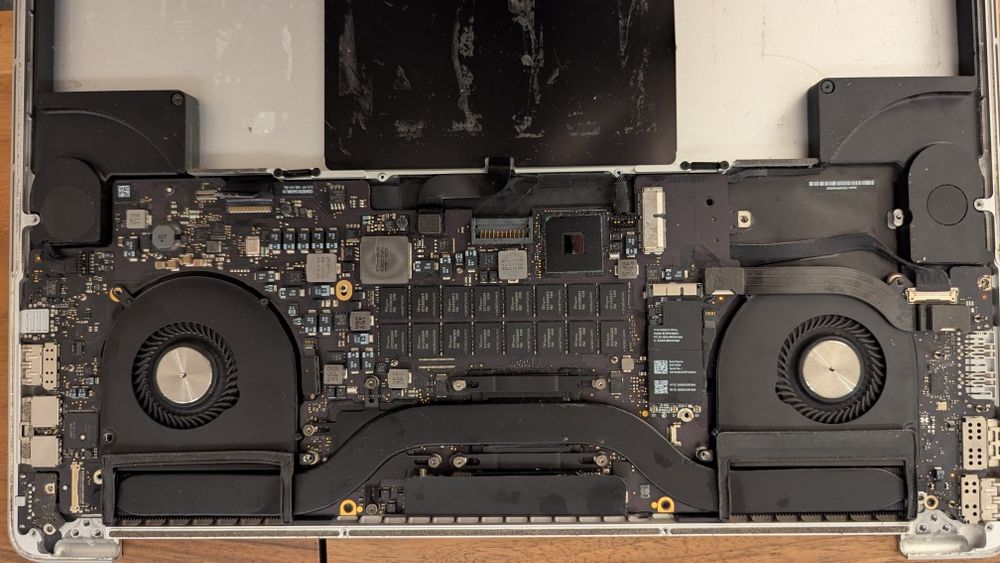 Macbook Pro 15 2014 (модел 1398) рез. ч.