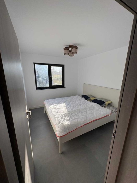 Vând casa de vacanță