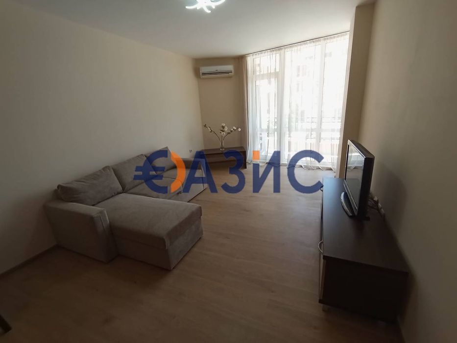 Продава се Двустаен апартамент в Свети Влас - 90 кв.м за 881 €/кв.м - Снимка #3